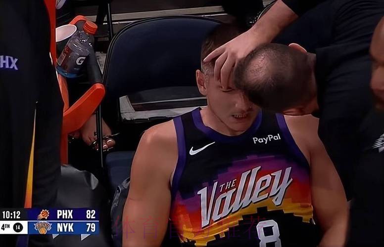 布克复出27分 太阳逆转双杀尼克斯